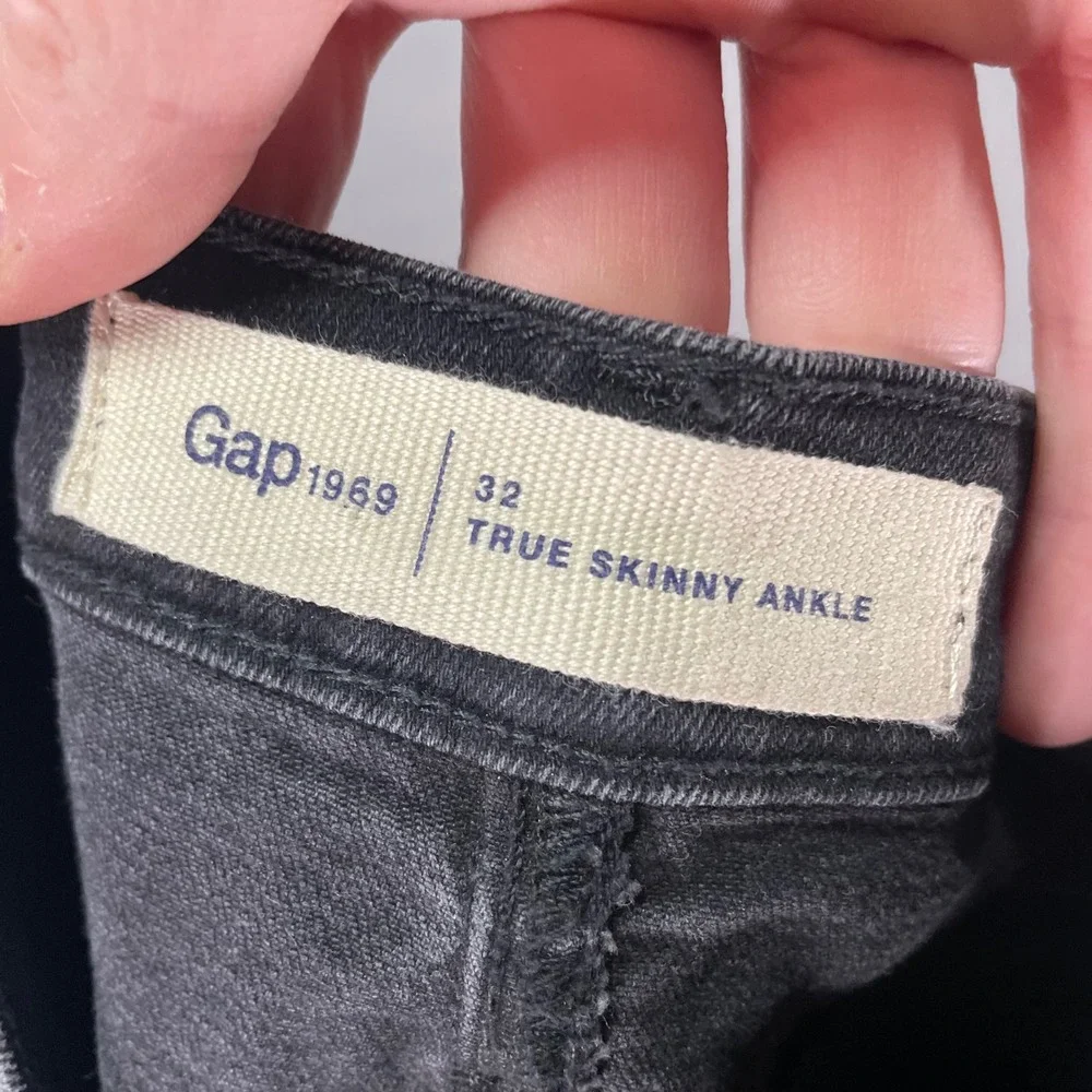 Gap 1969 True Skinny Jeans Mens 32 Black Stretch Denim Ankle Raw Hem